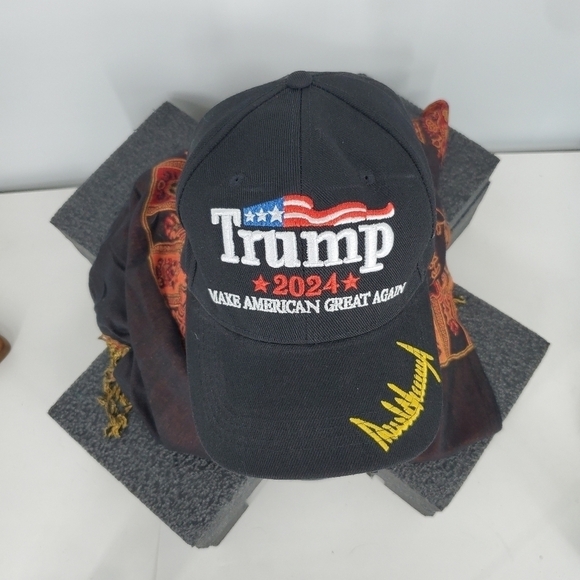 Trump 2024 Embroidered Signature Make America Great Again Rope Cap Black Hat NEW - Picture 8 of 12